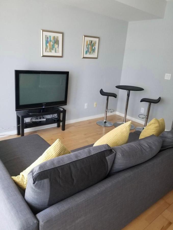 Beautiful Unit In Heart Of Downtown Toronto Apartment ภายนอก รูปภาพ