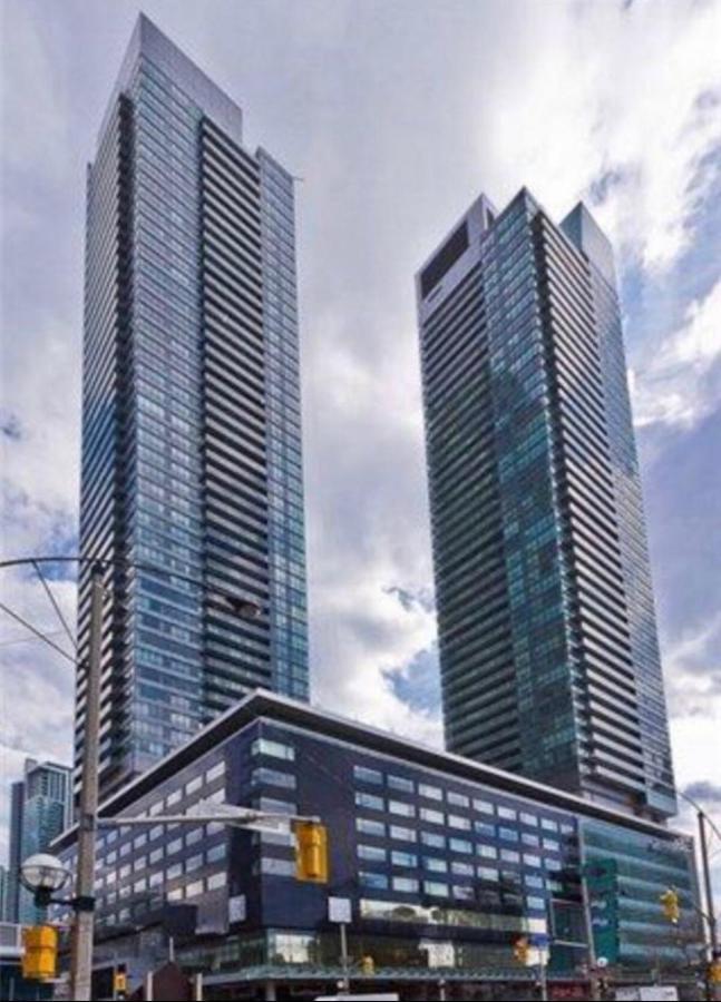 Beautiful Unit In Heart Of Downtown Toronto Apartment ภายนอก รูปภาพ